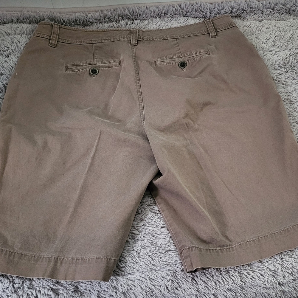 😁*BOGO SALE*😁  Sonoma Life & Style brown Bermuda shorts size 12